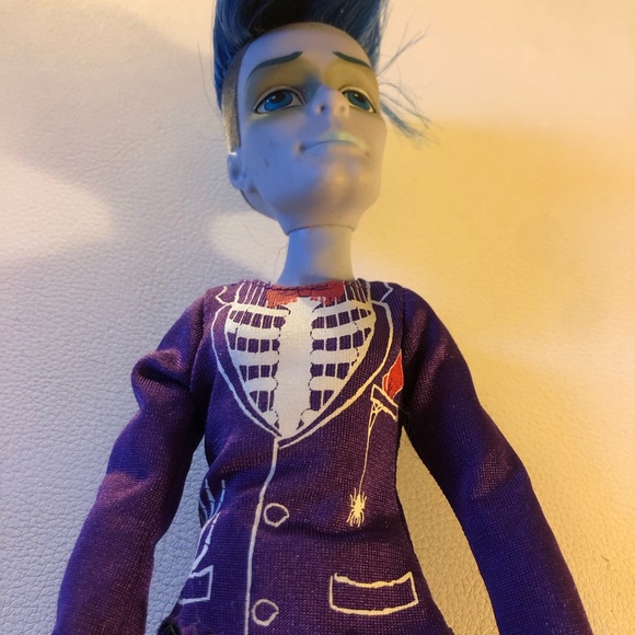 Monster High Doll "Loves not Dead" Sloman Slo Mo Mortavitch Shoes & Outfit 2008 - Picture 2 of 7